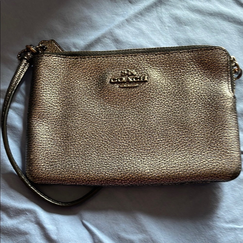 Coach Silver/Black Wristlet Wallet with Pebbled Leather and Wrist Strap - NWOT